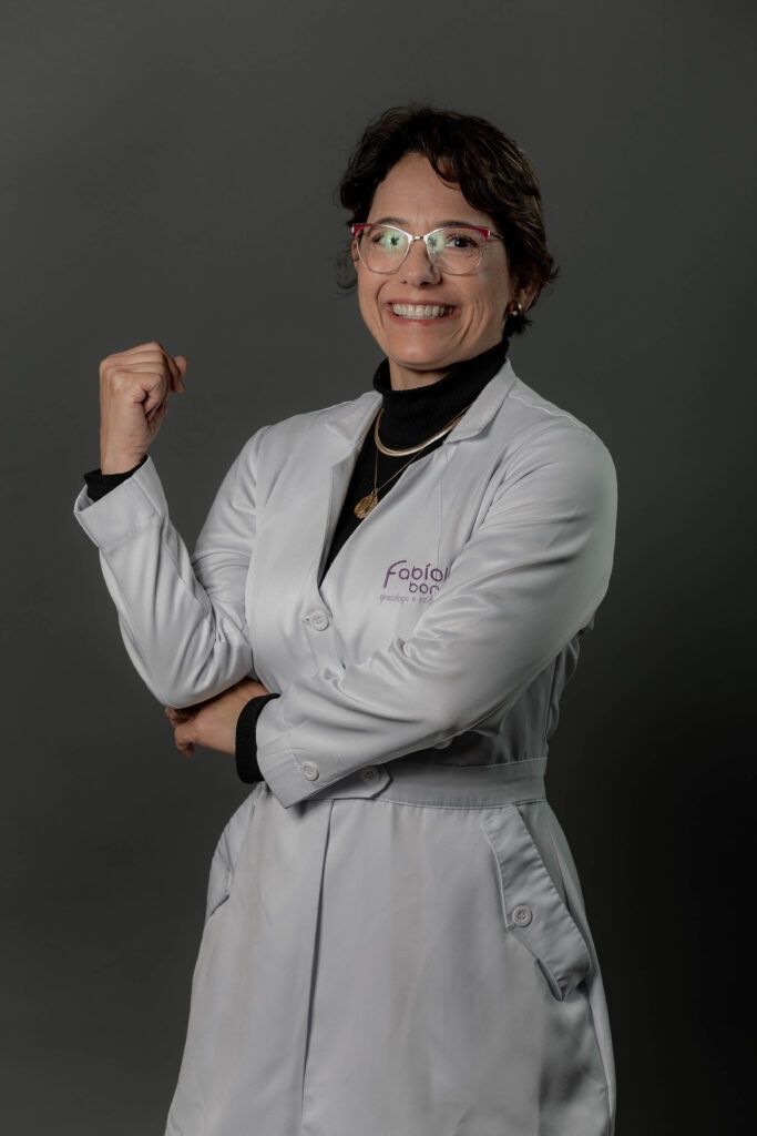 Dra. Fabíola Borges
